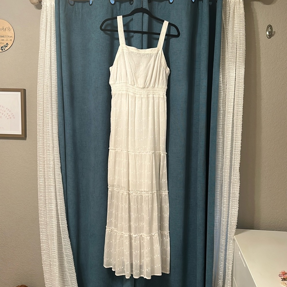 Knox Rose white sleeveless maxi dress.